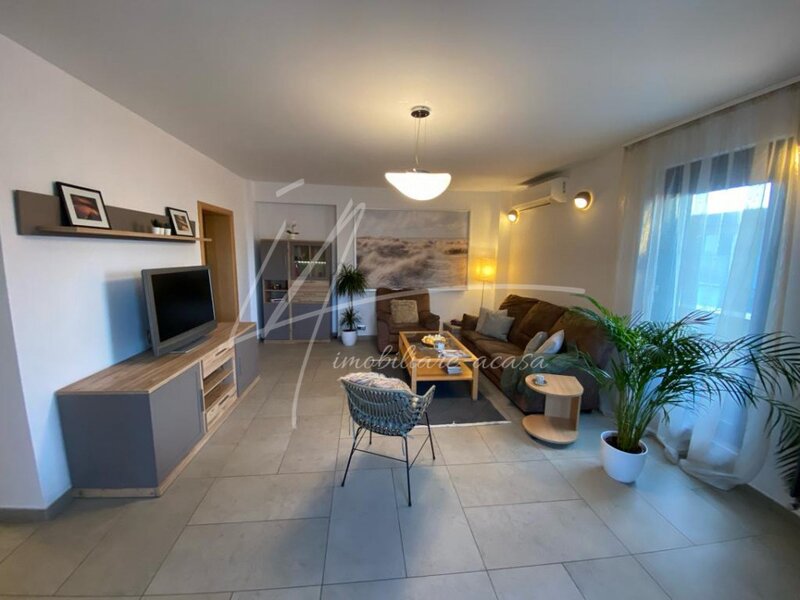 Prelungirea Ghencea, Apartament spatios cu 6 camere, 192 mp. utili in Prelungirea Ghencea 281