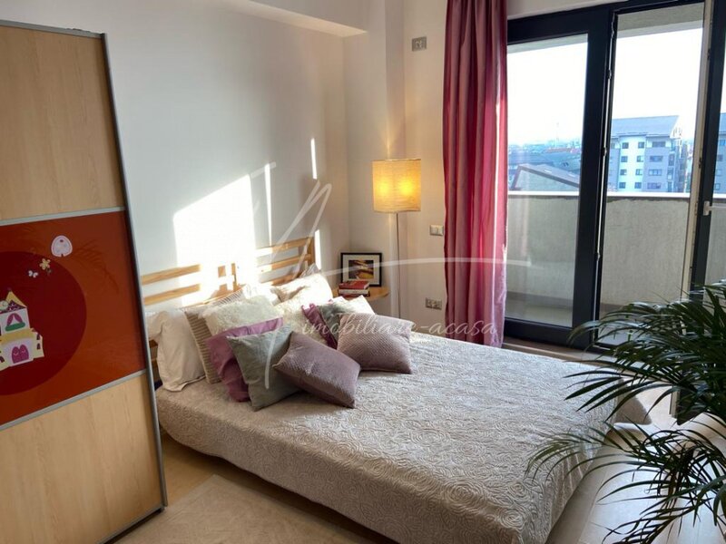 Prelungirea Ghencea, Apartament spatios cu 6 camere, 192 mp. utili in Prelungirea Ghencea 281